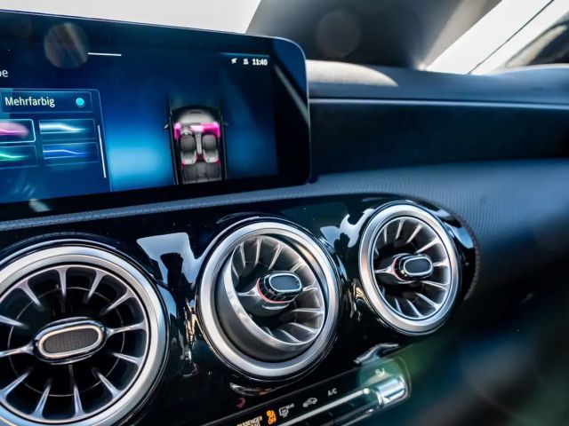 Mercedes-Benz A 200 AMG Line