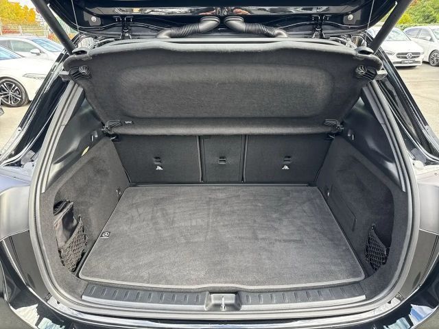 Mercedes-Benz GLA 220 4MATIC GLA 220 d