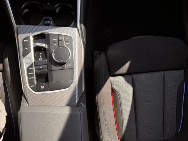 BMW 320 320d M-Sport Touring