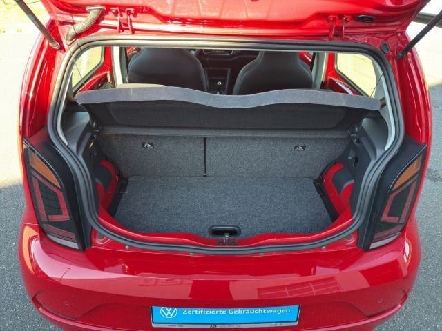 Volkswagen up! Move Move up!