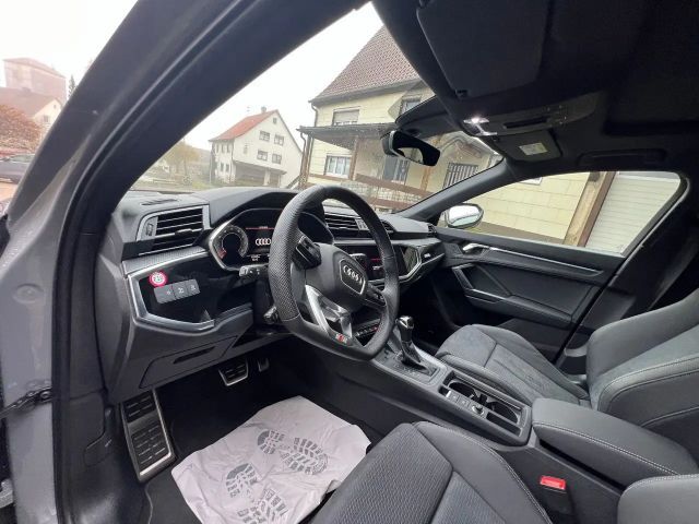Audi Q3 40 TFSI Quattro S-Line Sportback