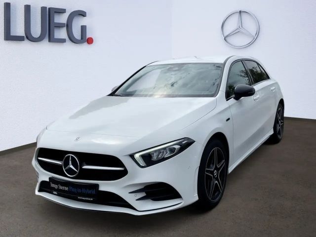 Mercedes-Benz A 250 A 250 e AMG Line