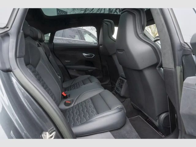 Audi RS e-tron GT Quattro