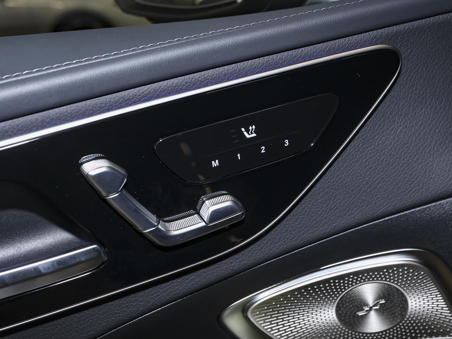 Mercedes-Benz C 220 AMG Line C 220 d Sedan