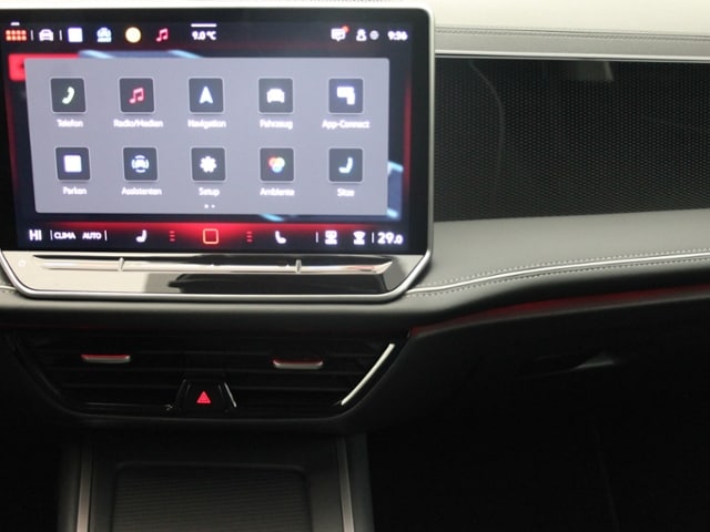 Volkswagen Passat 1.5 eTSI DSG Variant