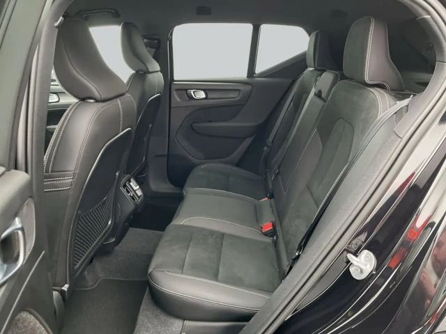Volvo XC40 Dark Plus