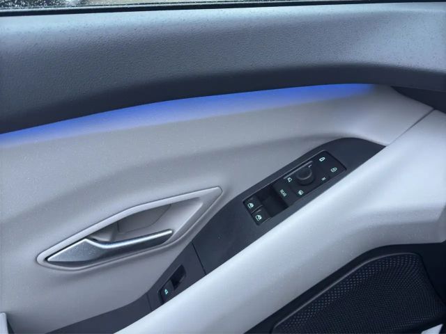 Ford Capri AWD Premium