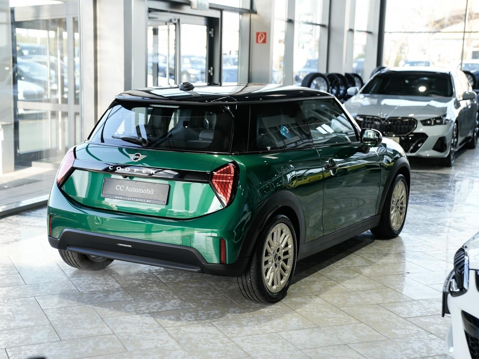 MINI Cooper Favoured