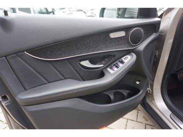 Mercedes-Benz GLC 300 4MATIC AMG Line