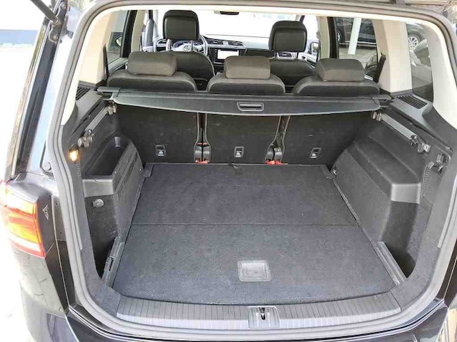 Volkswagen Touran 1.5 TSI DSG Highline
