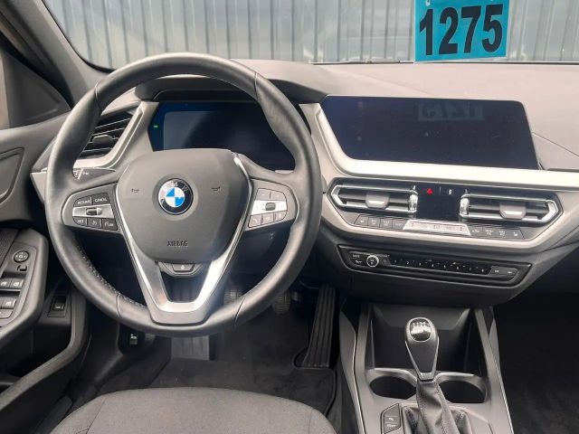 BMW 116 116i 5-deurs Sedan