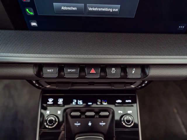 Porsche 992 Cabrio Carrera