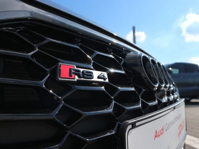 Audi RS4 Avant Quattro