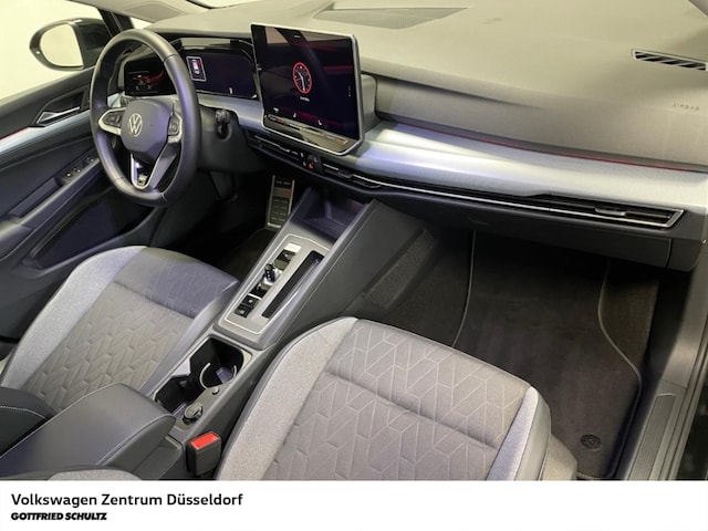 Volkswagen Golf 1.5 eTSI DSG