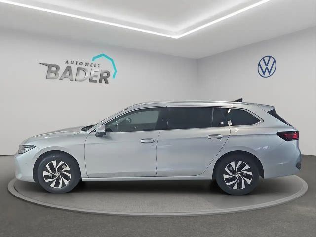 Volkswagen Passat 1.5 eTSI Business Variant