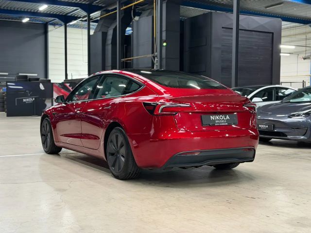 Tesla Model 3 RWD