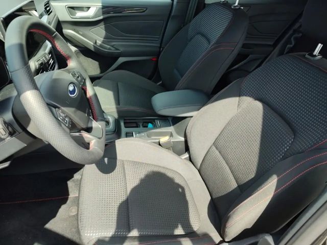 Ford Focus ST Line Wagon