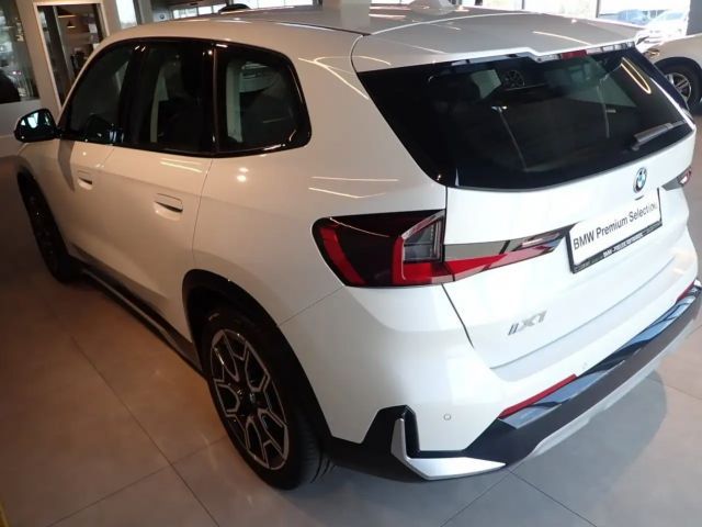 BMW iX1 xDrive30