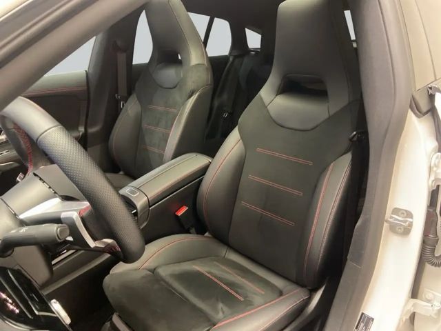 Mercedes-Benz CLA 200 CLA