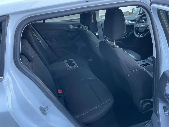 Ford Focus Titanium Wagon