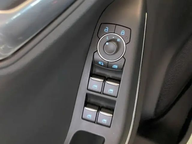 Ford Puma EcoBoost Titanium