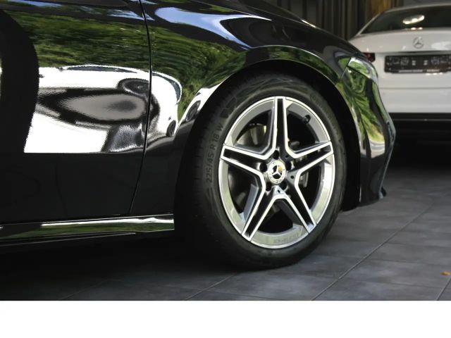 Mercedes-Benz A 200 AMG Line