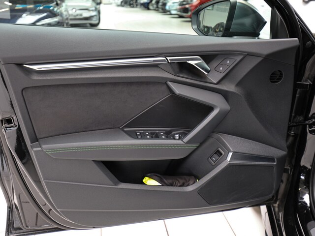 Audi RS3 Quattro S-Tronic Sedan