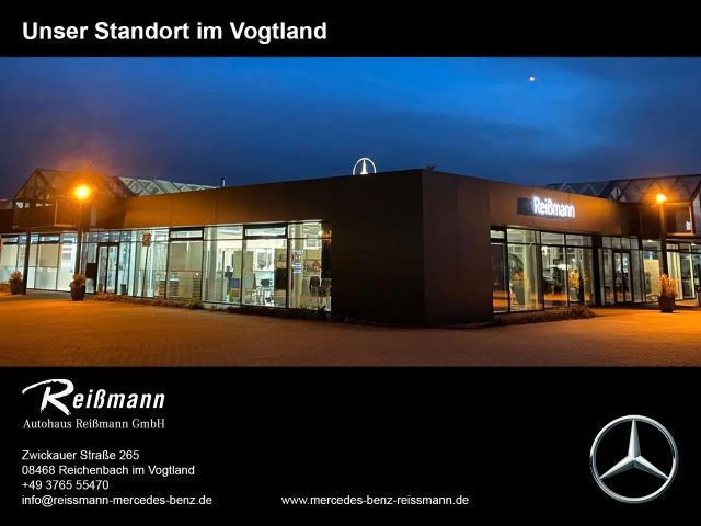 Mercedes-Benz GLA 180 Night, LED , Hands free, Panorama, AHK