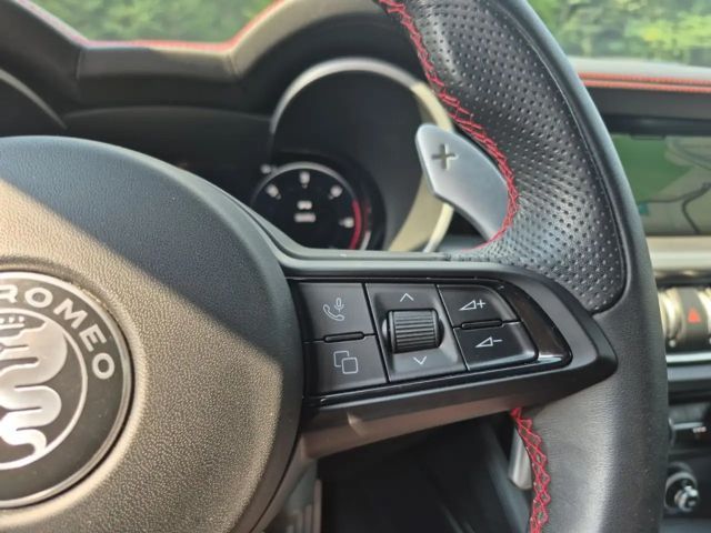 Alfa Romeo Stelvio Q4