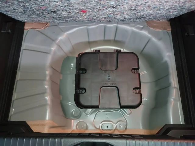 Mitsubishi Colt PLUS 1,0 l T-Benzin,Beheizbares Lenkrad, Sitzheitz