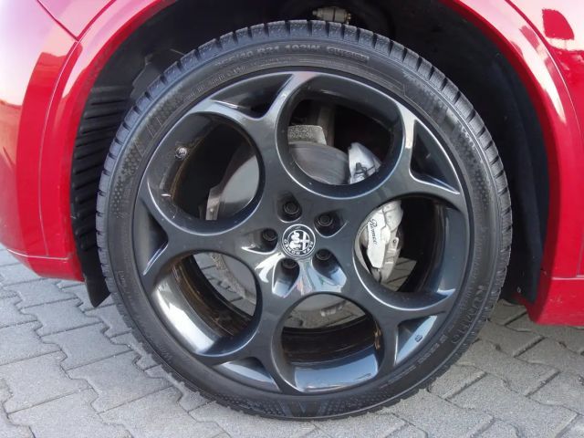 Alfa Romeo Stelvio Q4 Veloce