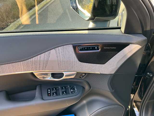 Volvo XC90 AWD Dark Plus Recharge
