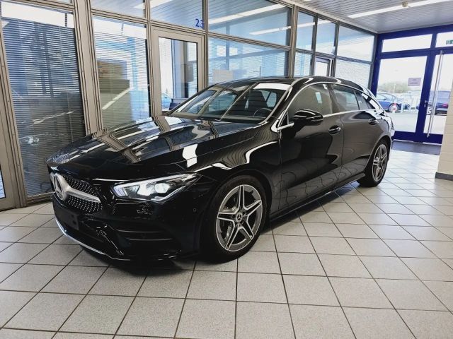 Mercedes-Benz CLA 200 AMG Line