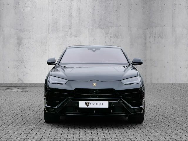 Lamborghini Urus S