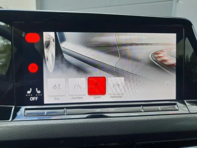 Volkswagen Golf 2.0 TSI Golf VIII