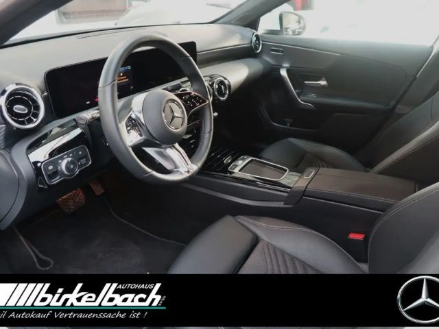 Mercedes-Benz A 200 Progressive