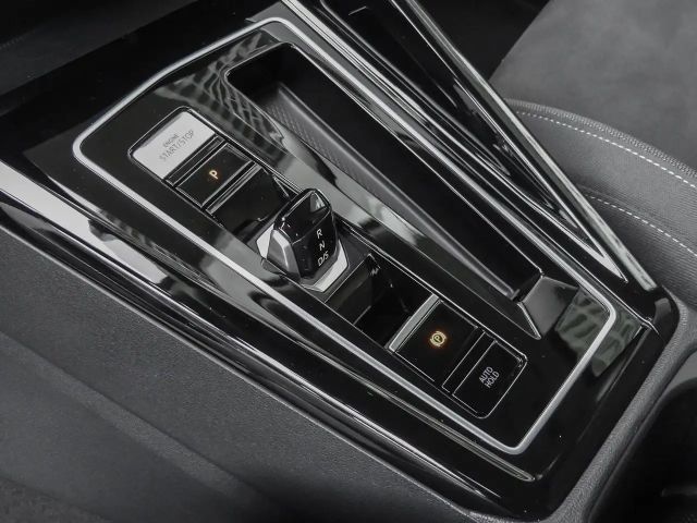 Volkswagen Golf 2.0 TDI DSG Style Variant