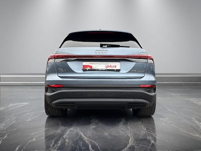 Audi Q4 e-tron SUV 45 e-tron Audi Q4 e-tron