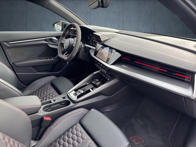 Audi RS3 Quattro S-Tronic Sedan