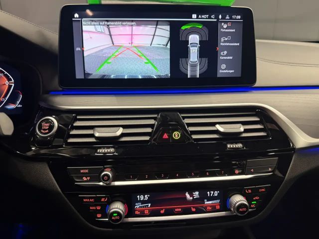 BMW 540 540d M-Sport Touring xDrive