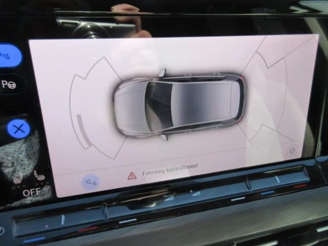 Volkswagen Golf 1.5 eTSI DSG IQ.Drive Style