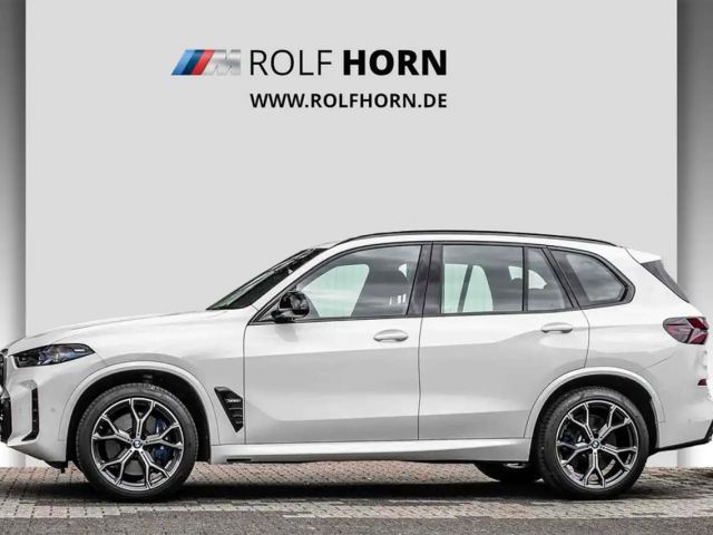 BMW X5 M60i