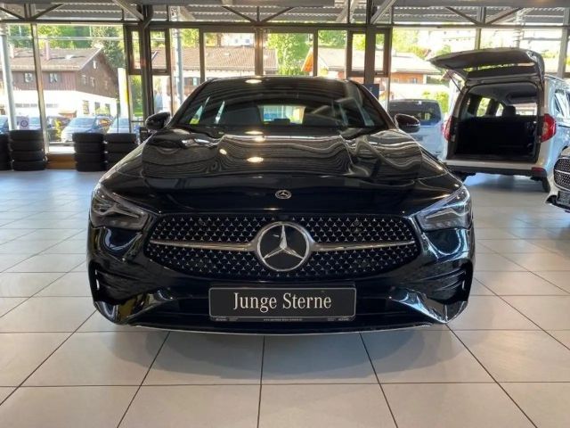 Mercedes-Benz CLA 180 AMG Line