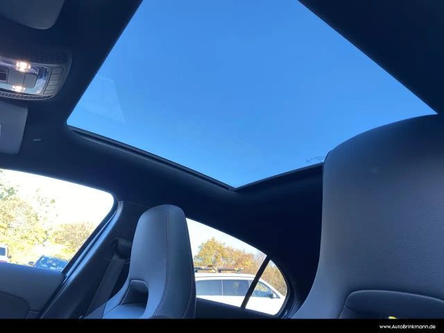 Mercedes-Benz A 200 4MATIC AMG Line Hatchback