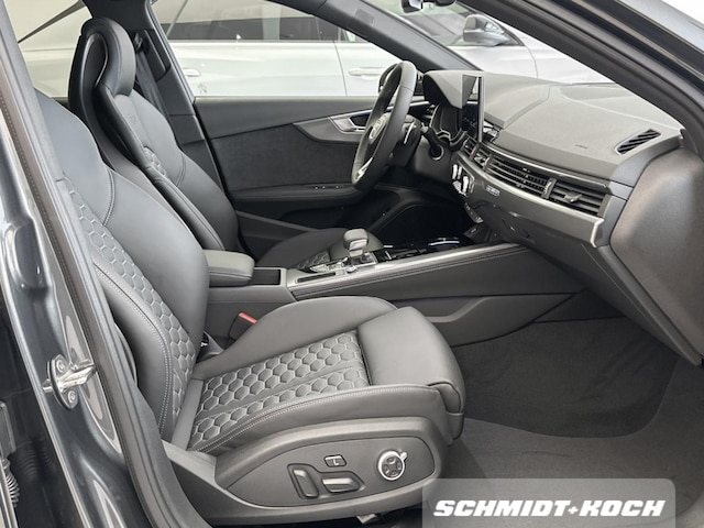 Audi RS4 Avant Quattro