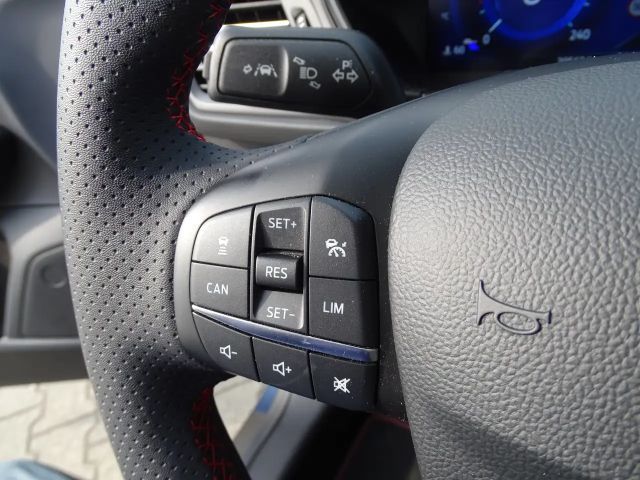 Ford Focus ST Line Wagon