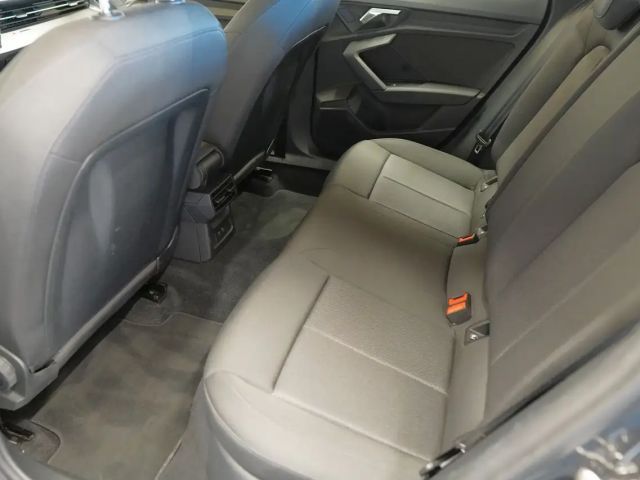 Audi A3 30 TDI Sedan