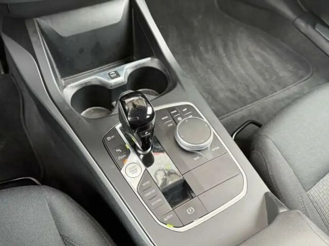 BMW 118 118d Advantage pakket Sedan