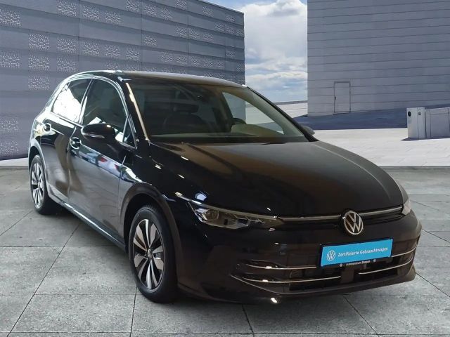 Volkswagen Golf 1.5 eTSI DSG Golf VIII