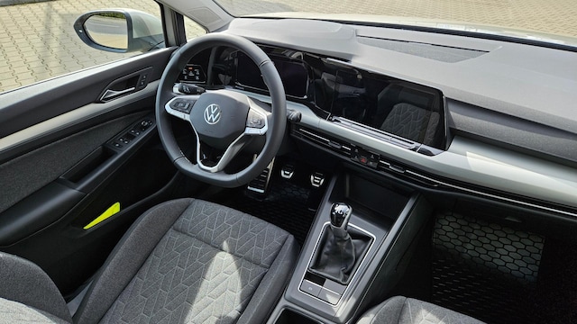 Volkswagen Golf Life